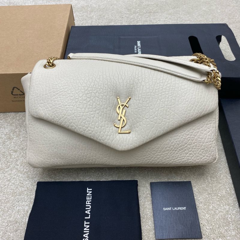 YSL CALYPSO LARGE IN GRAINED LAMBSKIN-Blanc Vintage