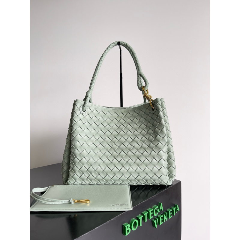 Bottega Veneta Large Parachute-New sauge