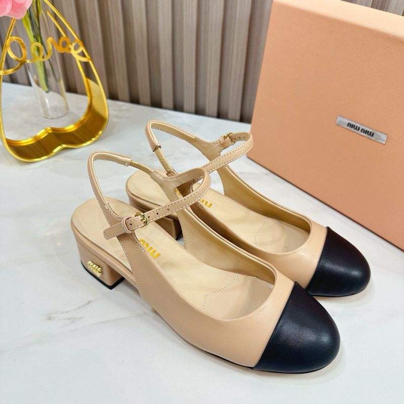 Miu Miu leather Pumps