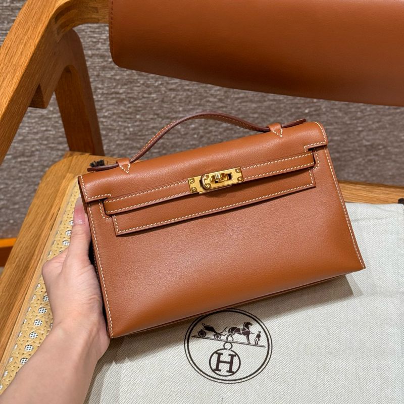Hermes Kelly Pochette in Swift Leather-Brown